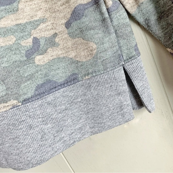 MOSSIMO SUPPLY Co Gray Camo Print Sweatshirt M - Picture 5 of 6
